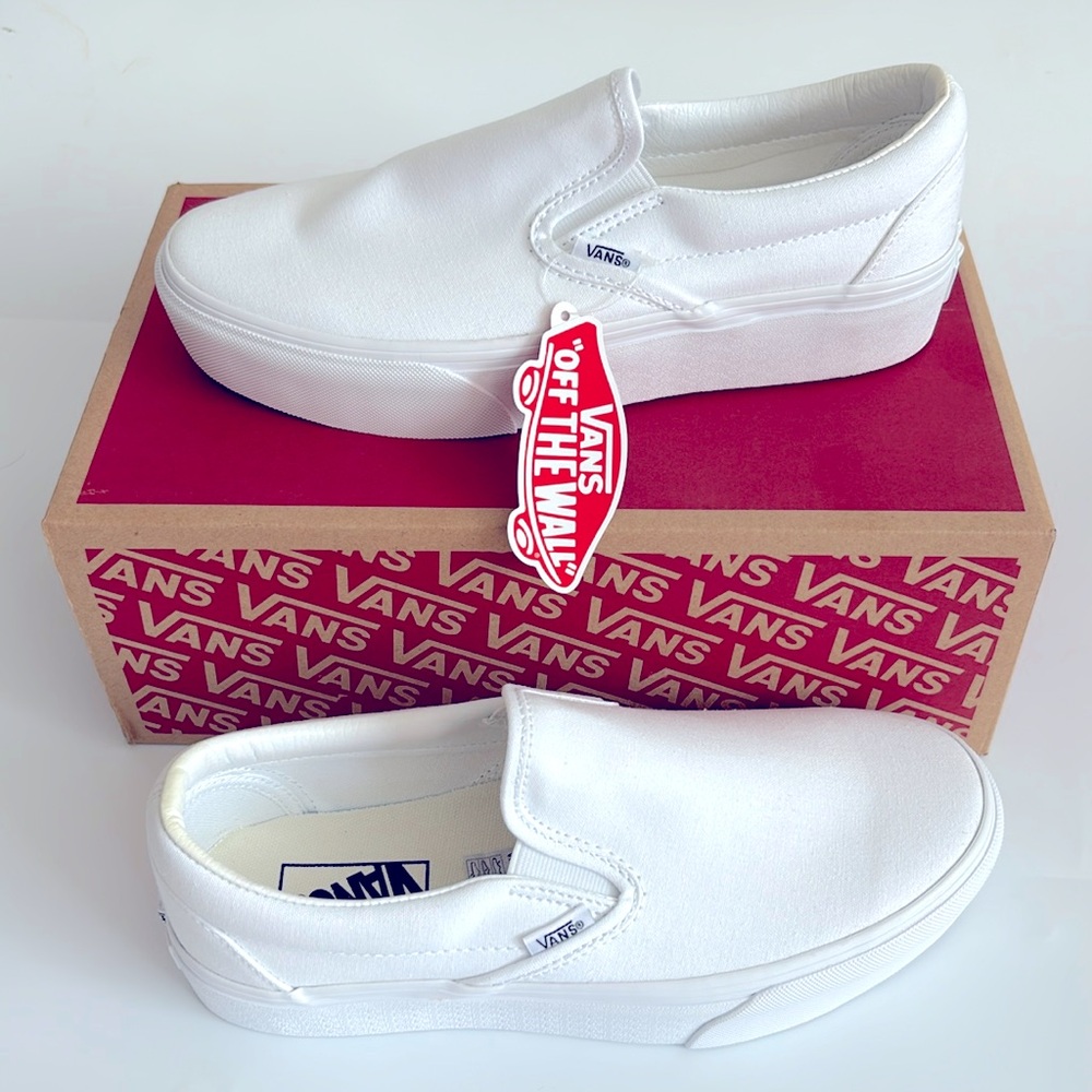 New In Box Vans Classic Slip-On Platform True White Skate Sneaker Shoes - Picture 4 of 5